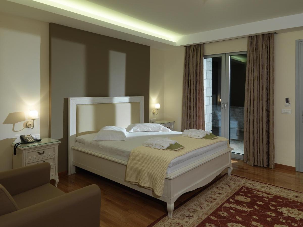 Hondos Classic Hotel&Spa Nestani Exterior foto